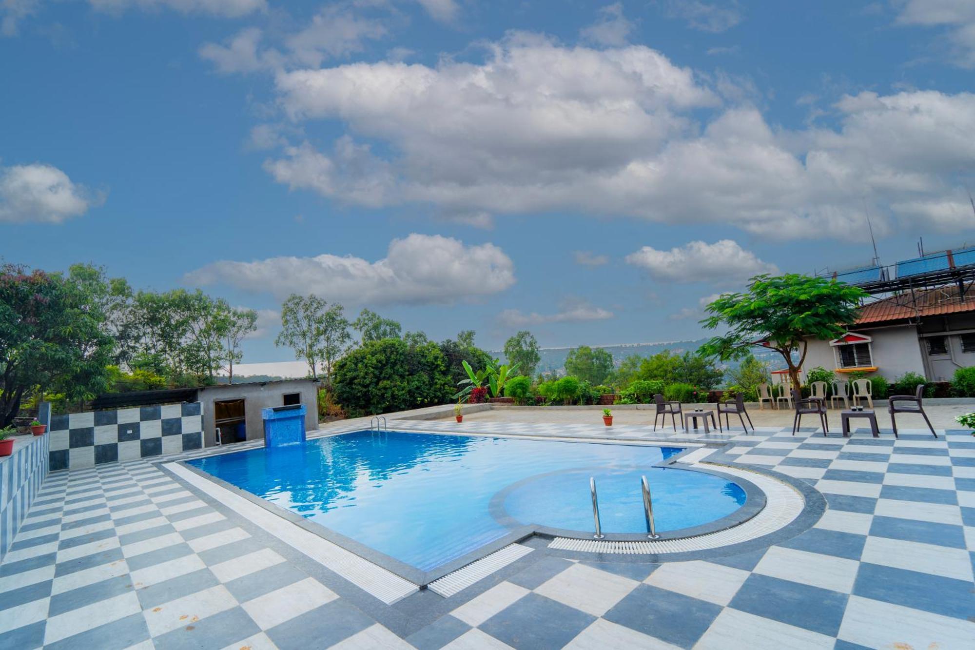 Treebo Jeevan Village 판치가니 외부 사진