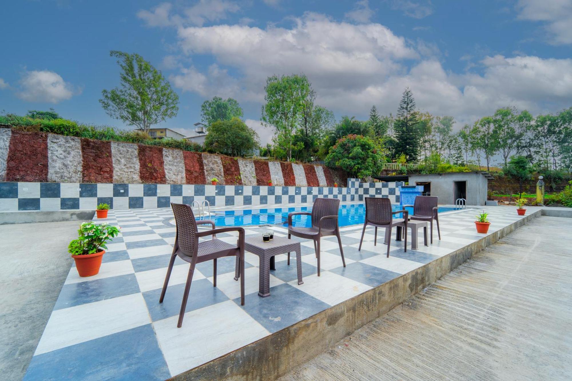 Treebo Jeevan Village 판치가니 외부 사진