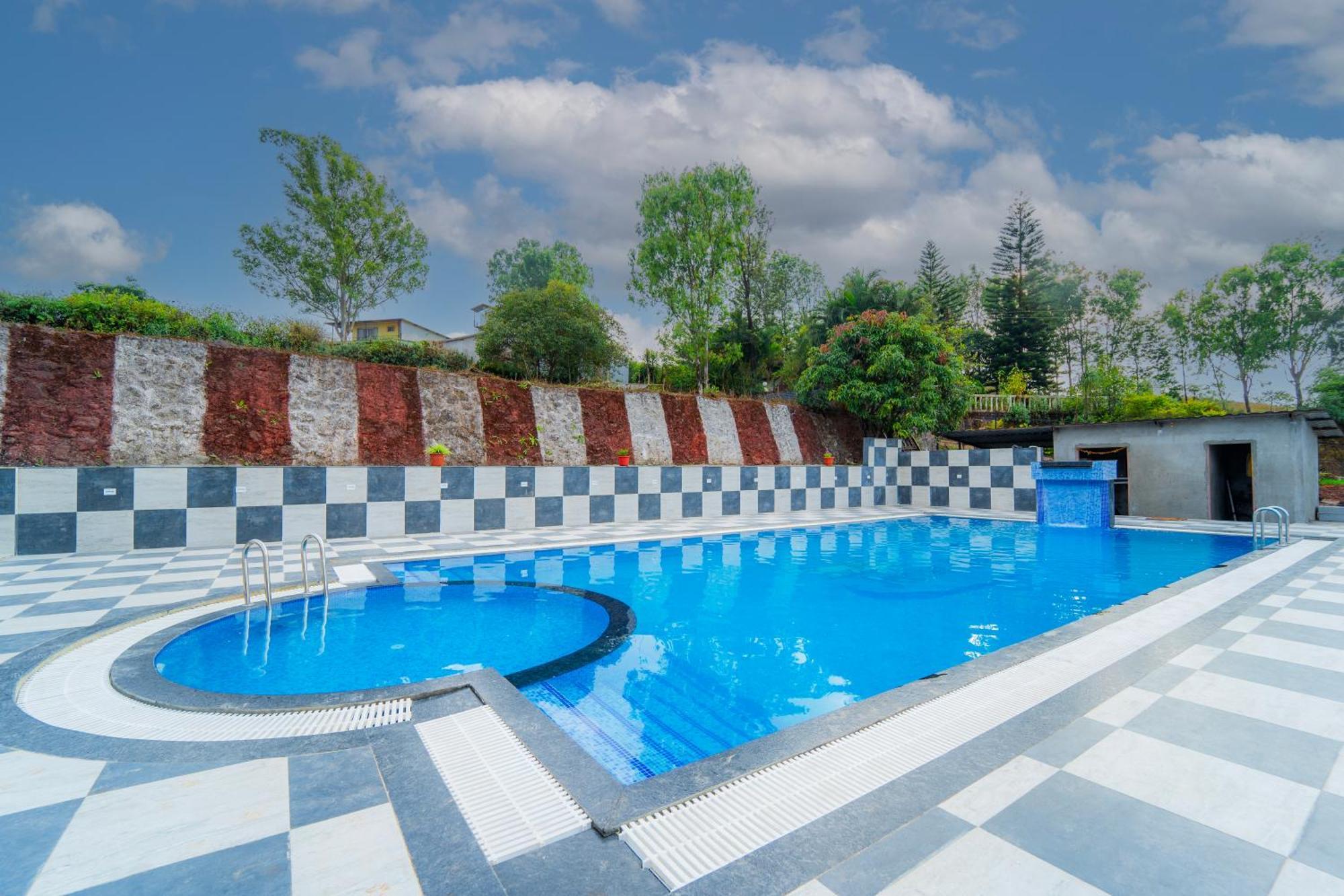 Treebo Jeevan Village 판치가니 외부 사진